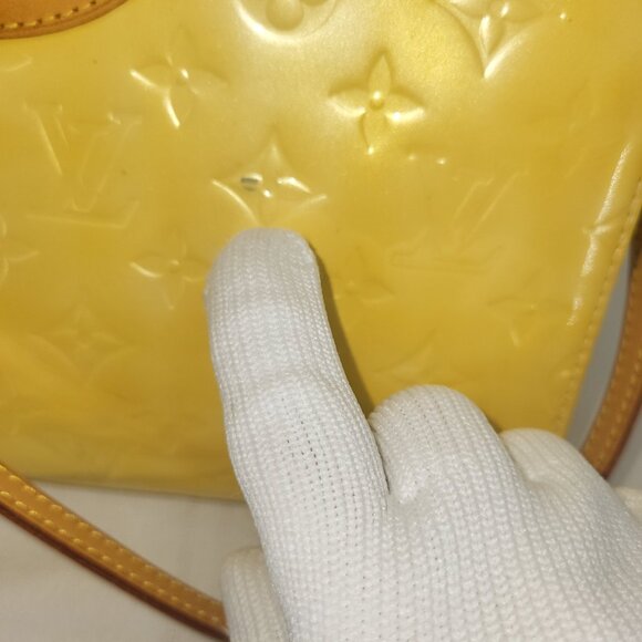LOUIS VUITTON "Vernis Roxbury Drive Perle" Bag - LV Embossed Monogram *COA - Picture 6 of 16